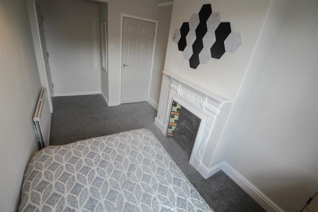 19, Stanmore Road, Leeds photo 5