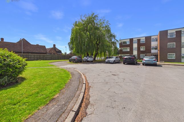 281, Warren Farm Road, Birmingham photo 4