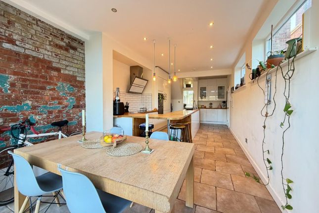 242, Ryebank Road, Chorlton photo 2