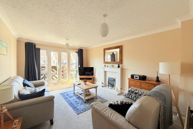 15, Endeavour Way, Southampton photo 4