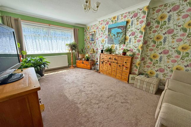 46, Pindar Road, Scarborough photo 2