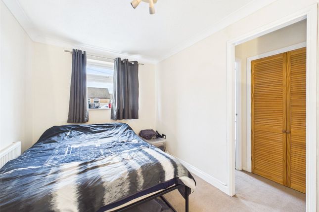 2, Chestnut Close, Gloucester photo 4