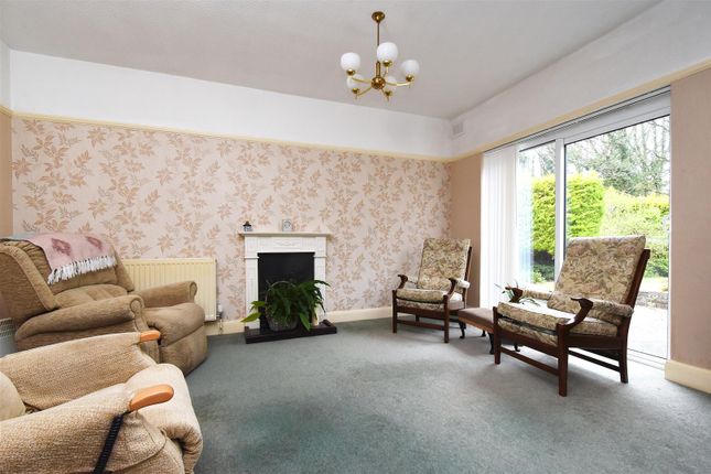 Detached bungalow for sale in Firsby Avenue, Croydon