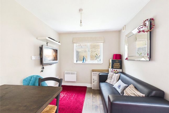 Room 2, 39, Boundary Road, Walthamstow photo 2