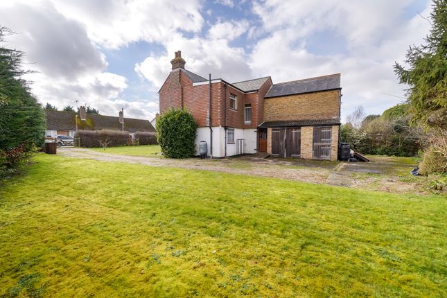 12, Amsbury Road, Coxheath photo 3