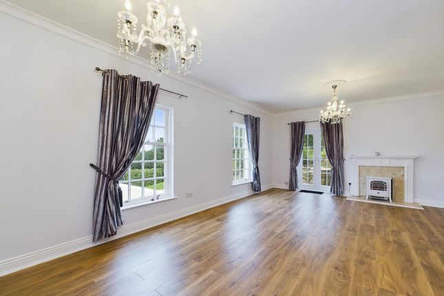 Flat 5, Hillsborough, Torquay photo 4