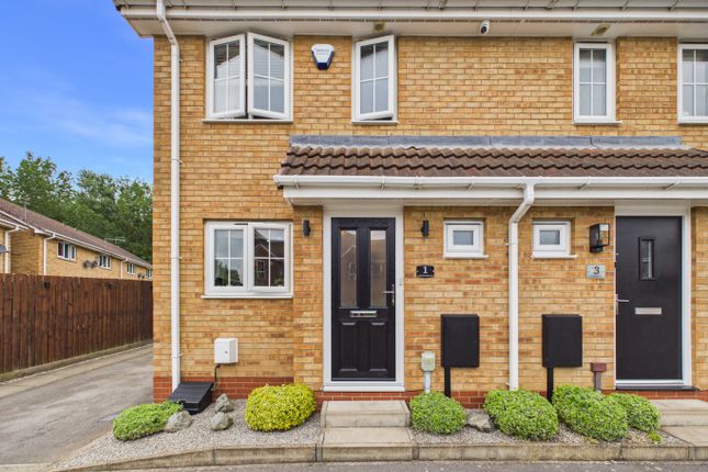 2-bed house on 1 Ladybower Way, Kingswood, East Riding Of Yorkshire, £140,000