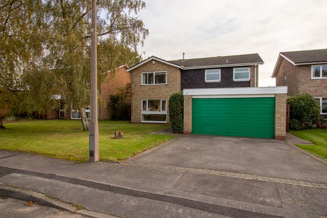 Thumbnail Detached house for sale in Poolfield Drive, Solihull, West Midlands