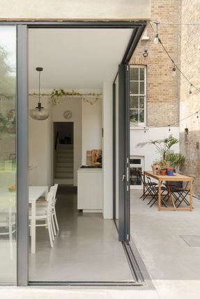 33, St. Donatts Road, New Cross photo 4