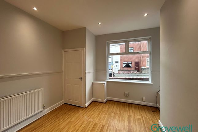 21 Hawksley Street, Bolton photo 2