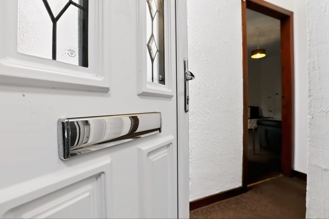 19a, East Donington Street, Darvel photo 3