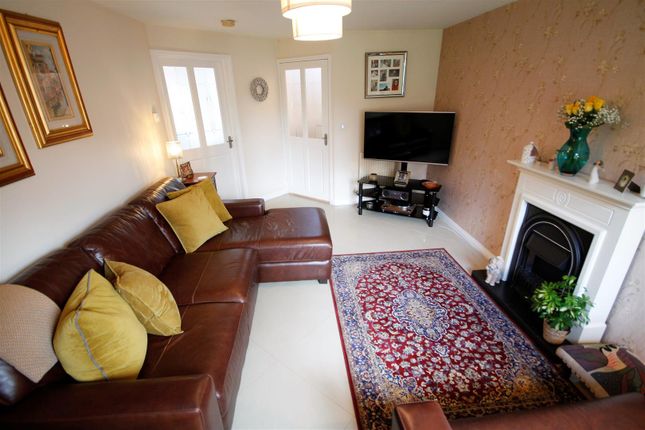 Further Kitchen And Dining Room Image