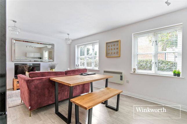 Flat 1, Gibson Court, 3, Constable Close, London photo 4
