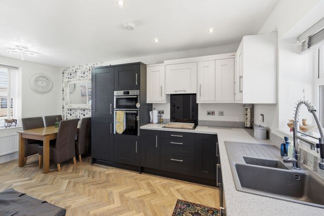 3 Goransson Walk, Worksop photo 2