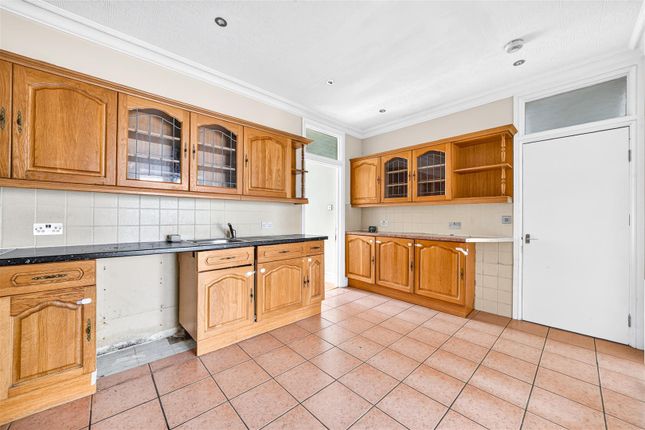 68, Airthrie Road, Ilford photo 4