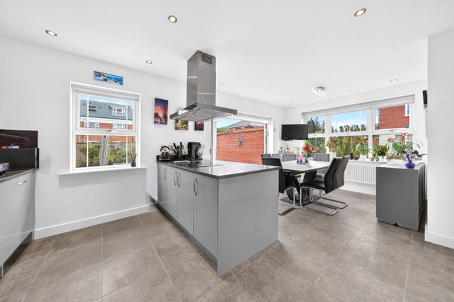 1, Heath Way, Shenley photo 4