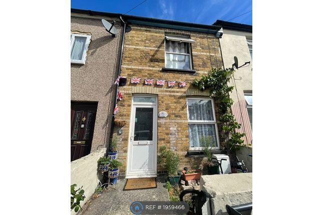 Thumbnail Terraced house to rent in Gladstone Road, Dartford