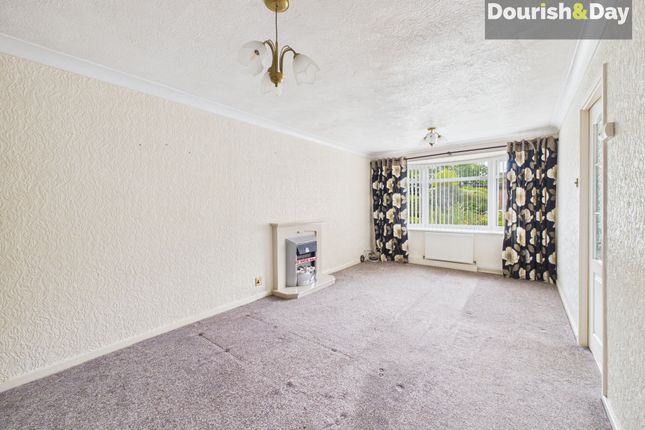 4 The Downs, Stafford photo 3
