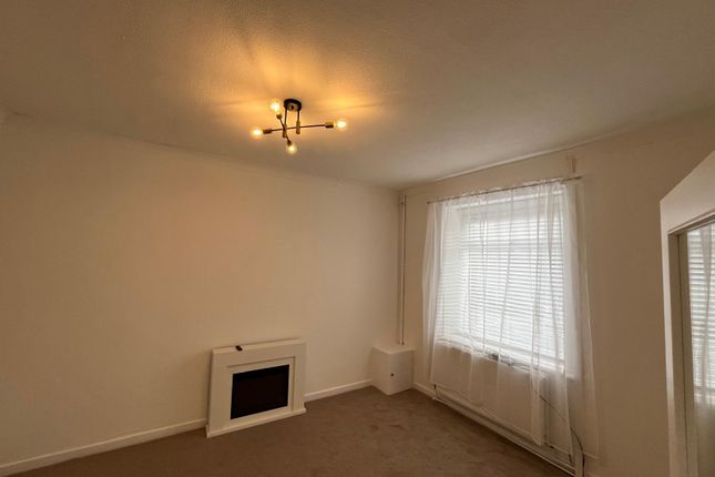 154, Court Street, Tonypandy photo 3