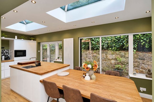 222 Preston Road, Chorley photo 3