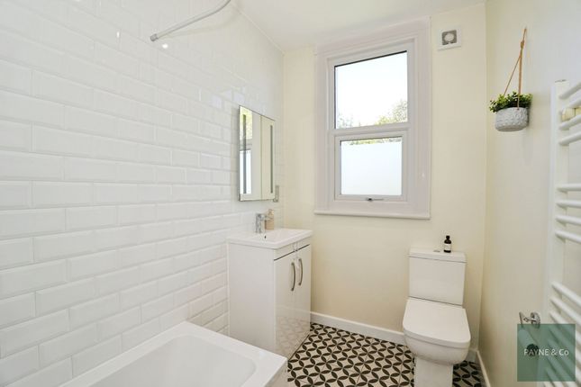 13 Quebec Road, Ilford photo 3