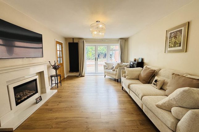 2, Milbrook Drive, Liverpool photo 2