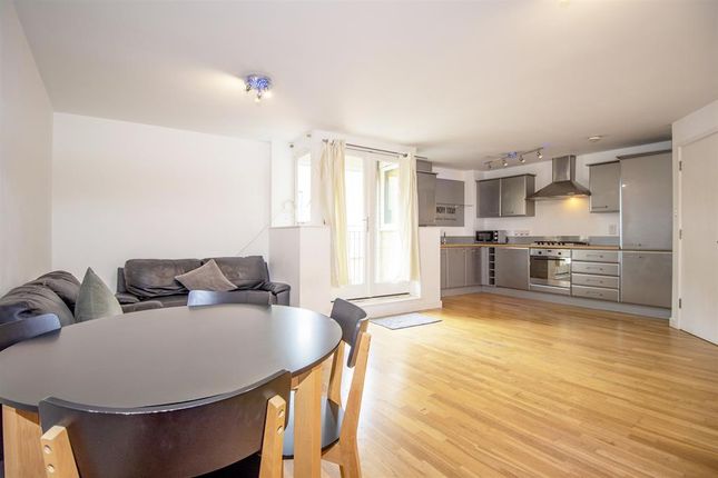 Thumbnail Flat to rent in Hackney Road, Shoreditch