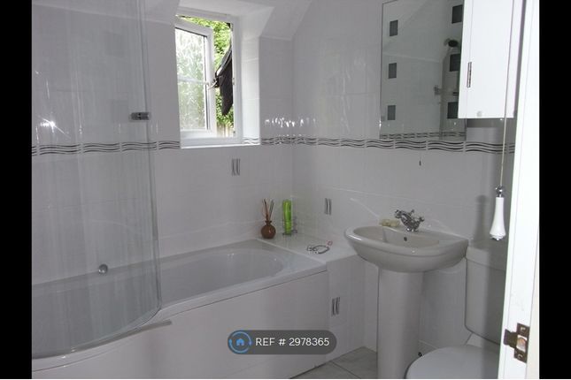 Winterberry Way, Caversham, Caversham, Reading photo 2