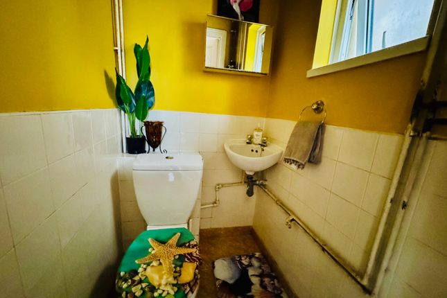 25, Saxon Road, Peterborough photo 5