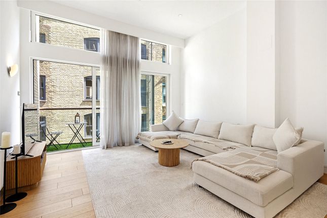 1a,, Bourlet Close, London photo 3