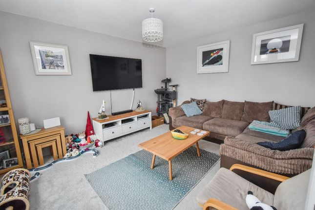 8 Legion Way, Okehampton photo 3