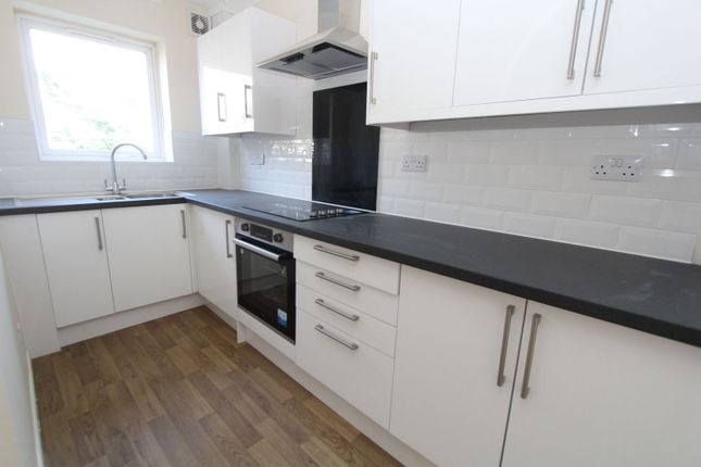 96, Bisell Way, Brierley Hill photo 3