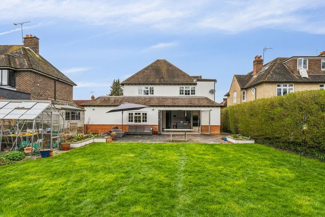 Flat Longview, 6, Menin Way, Farnham photo 3