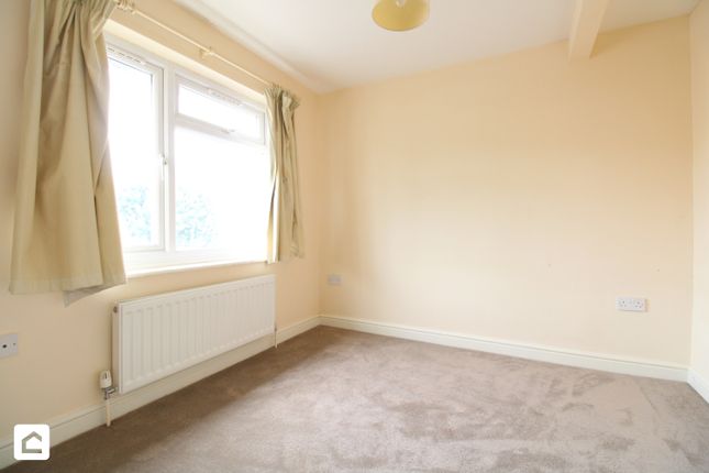 4a, Heston Road, Redhill photo 5