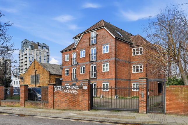Flat 11, Ardennes House, Royal Victoria Dock photo 4