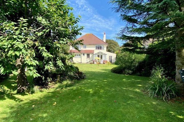 119, Corton Road, Lowestoft photo 2