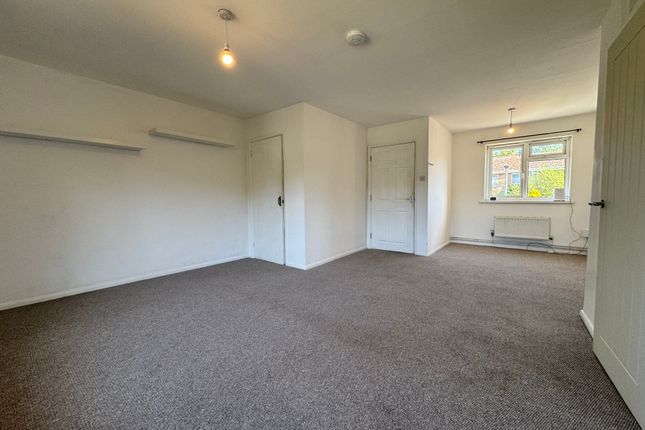 27, Parkers Close, Totnes photo 4
