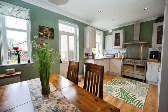 28, Whinney Lane, Harrogate photo 4