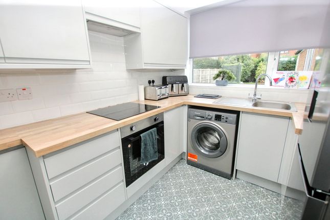 15 Meynell Drive, Leigh photo 4