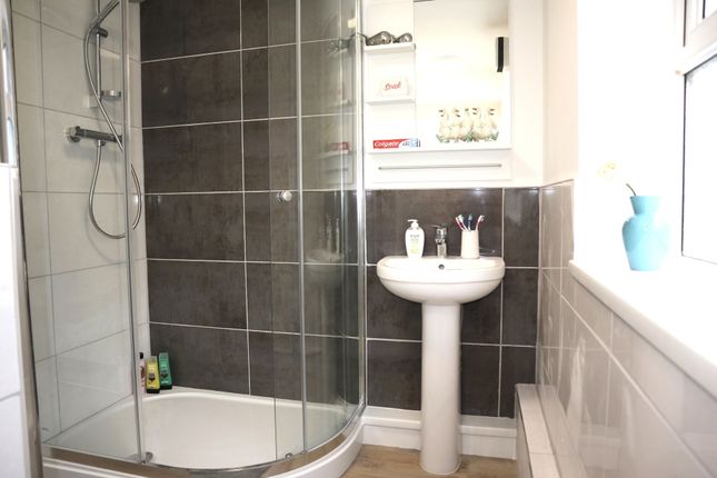 188 St. Helens Avenue, Swansea photo 4