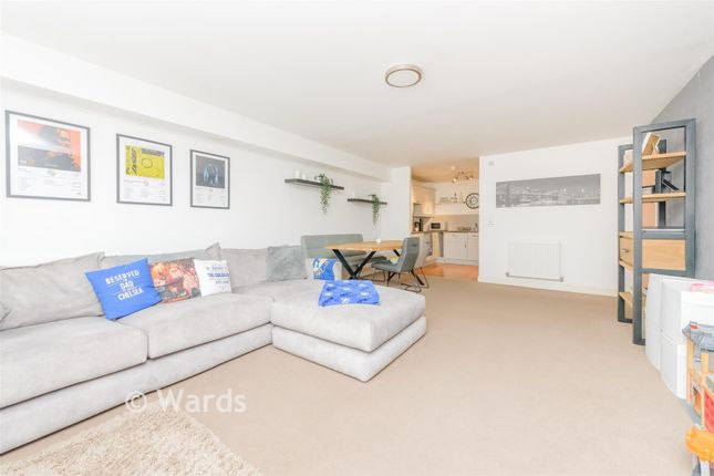 7, Esparto Way, Dartford photo 4