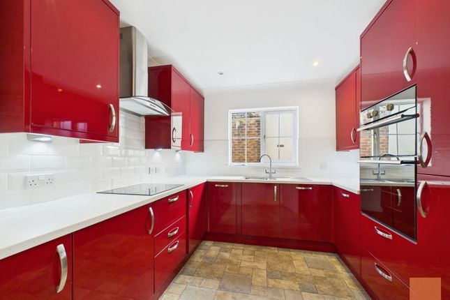 2, Brewers Road, Truro photo 4