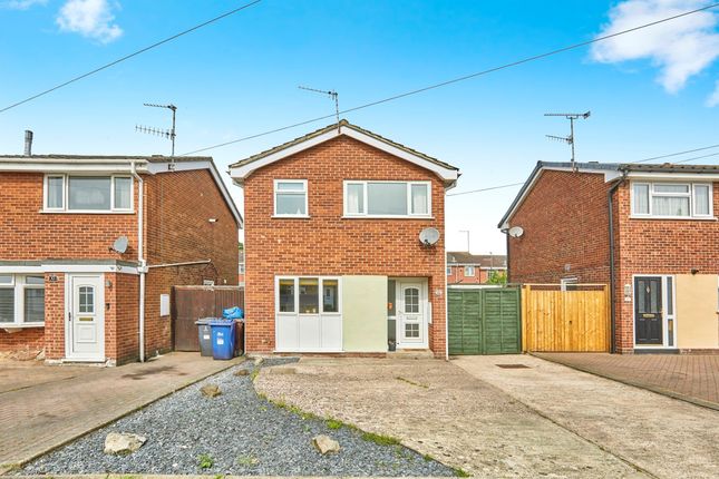 Thumbnail Detached house for sale in Waverley Lane, Burton-On-Trent