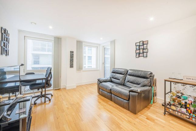 Flat to rent in Indescon Square, Canary Wharf, London