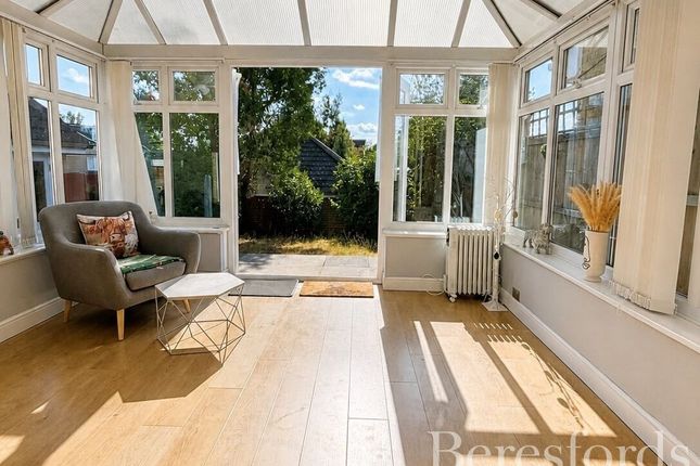 30, Silvester Way, Chelmsford photo 3