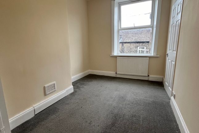 End terrace house to rent in Dockfield Place, Shipley, Bradford