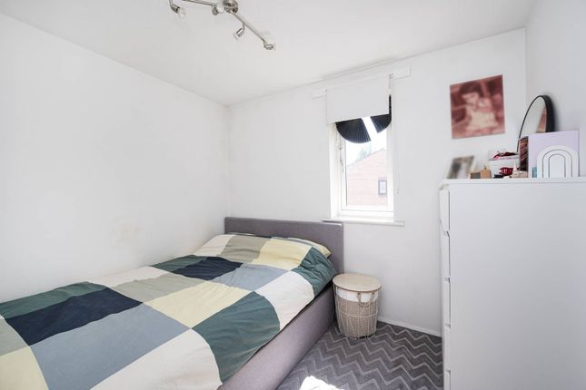 Viking Place, Leyton photo 4