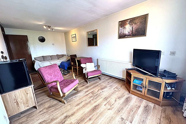 Ann Parkes Court, Legrace Avenue, Hounslow photo 4