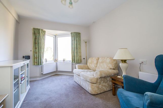 Flat 8 Penarth House, 26 Stanwell Road, Penarth photo 3