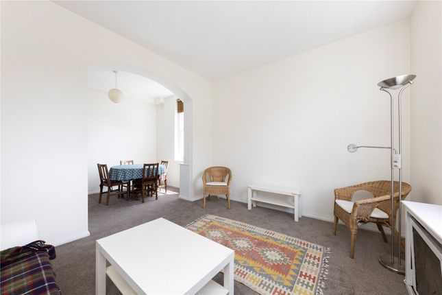 Flat 31, Rupert House,, Nevern Square, Earl's Court photo 4